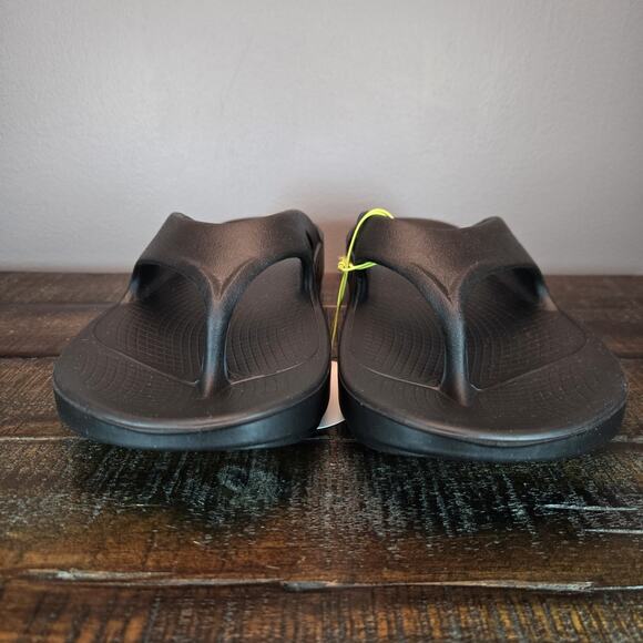 NEW Oofos Ooriginal Mens Size 10 Recovery Slip-On Flip Flops Beach Sandals Black main image 9
